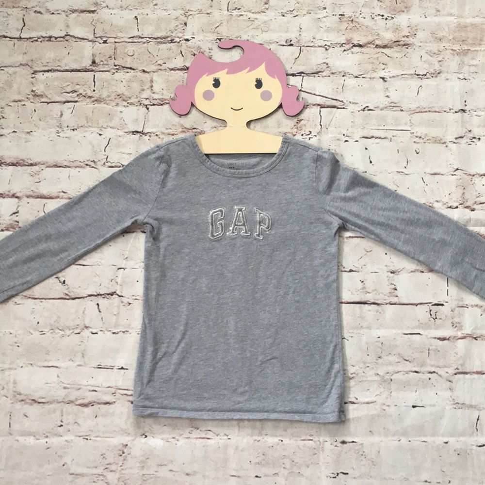 Medium size 8 grey GAP shirt